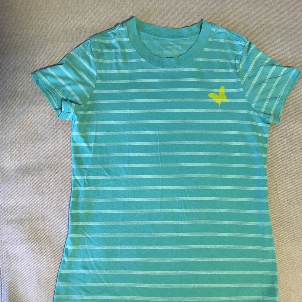 Old Navy Butterfly T-shirt size S
